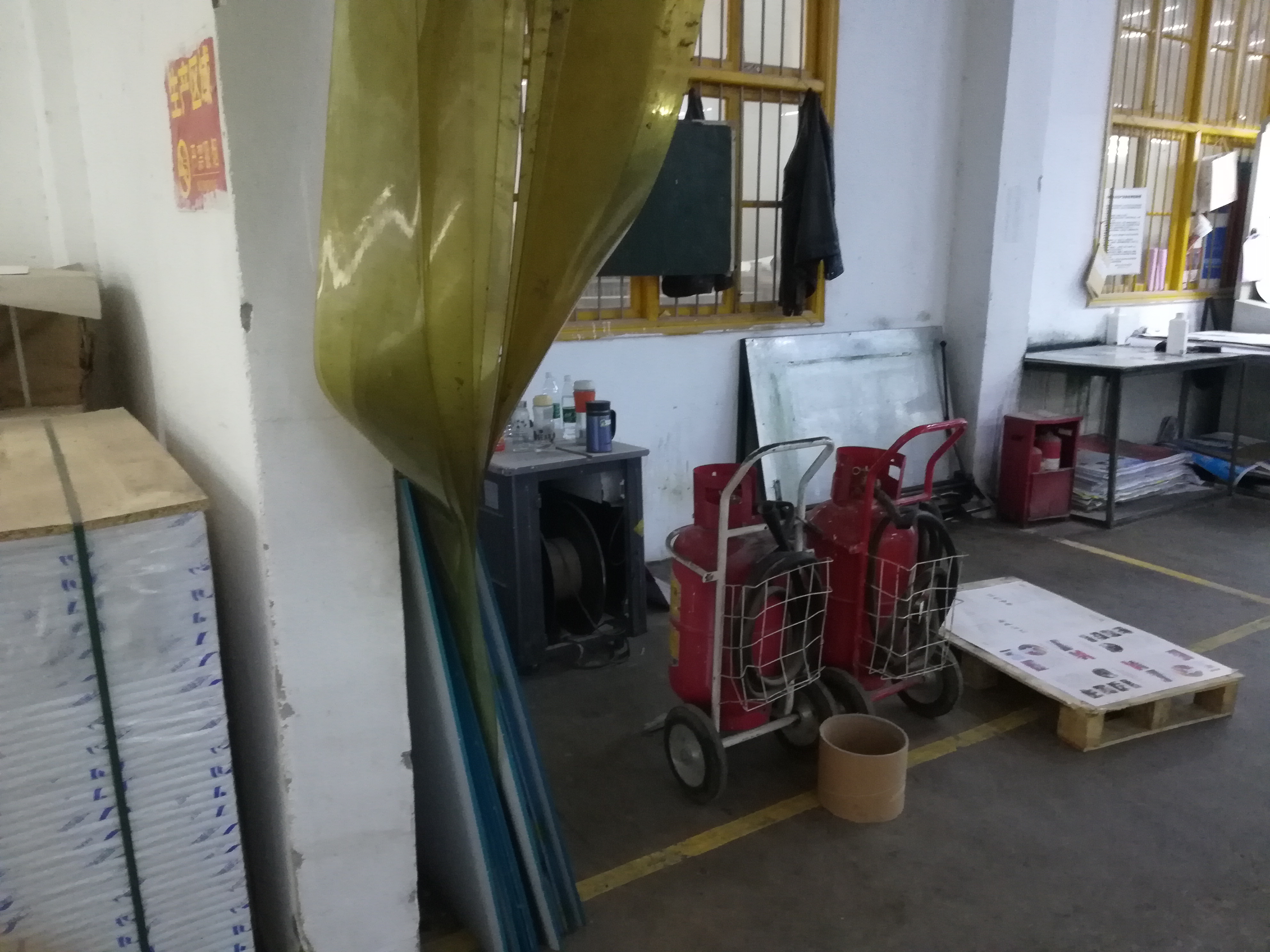 日大長沙印刷廠印刷機(jī)場(chǎng)防火滅火器